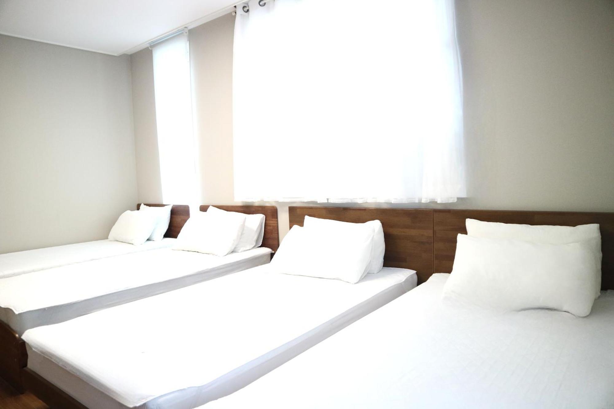Incheon Airport Mr Kim Guest House Exterior photo